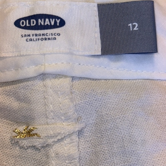 🌹NWT:OLD NAVY GOLD PINEAPPLE CUFFED SHORTS - Picture 6 of 8